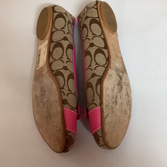 Coach flats, sz 9,  shows wear, good condition - Picture 4 of 4